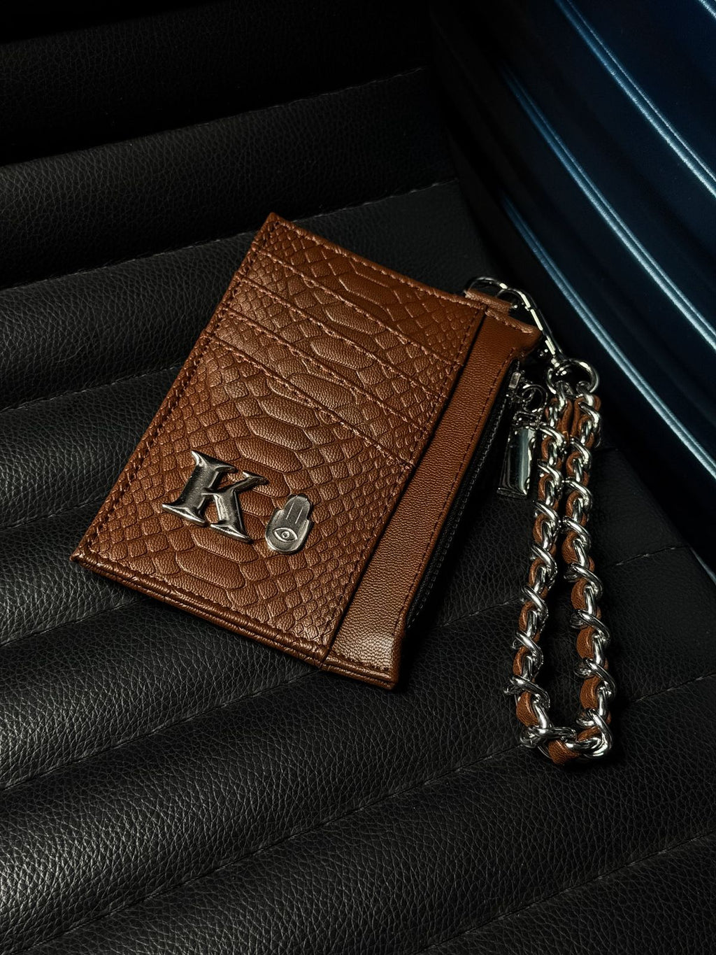 Glam Wallet Café
